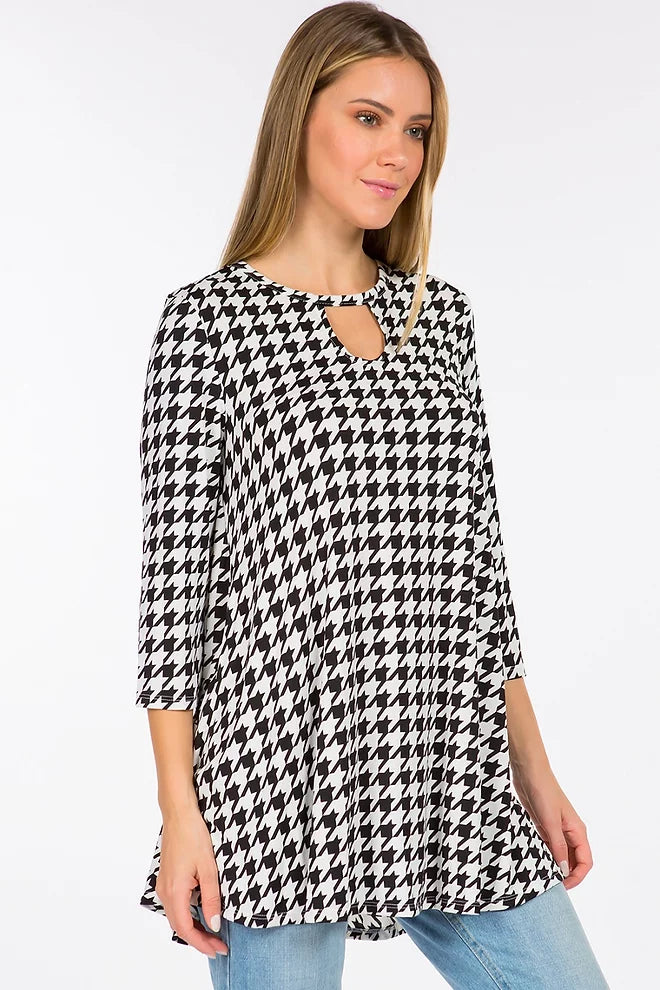 Style 5705 Houndstooth Peek A Boo Neck Top