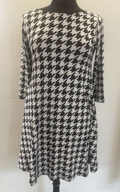 Style 256 Black & White Houndstooth Dress