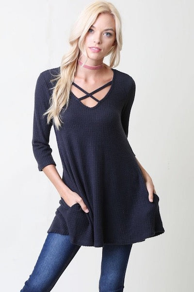 34776 Charcoal Pocket/Criss Crossed Waffle Weave Top