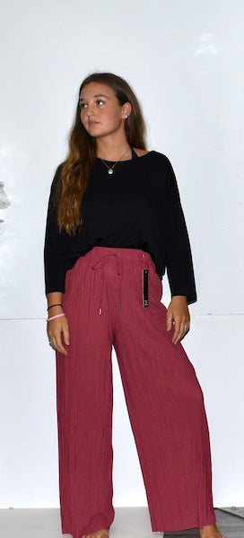 902 Pink Pleated Pants