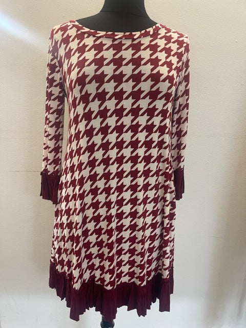 Style 20699 Light Burgundy Houndstooth Dress