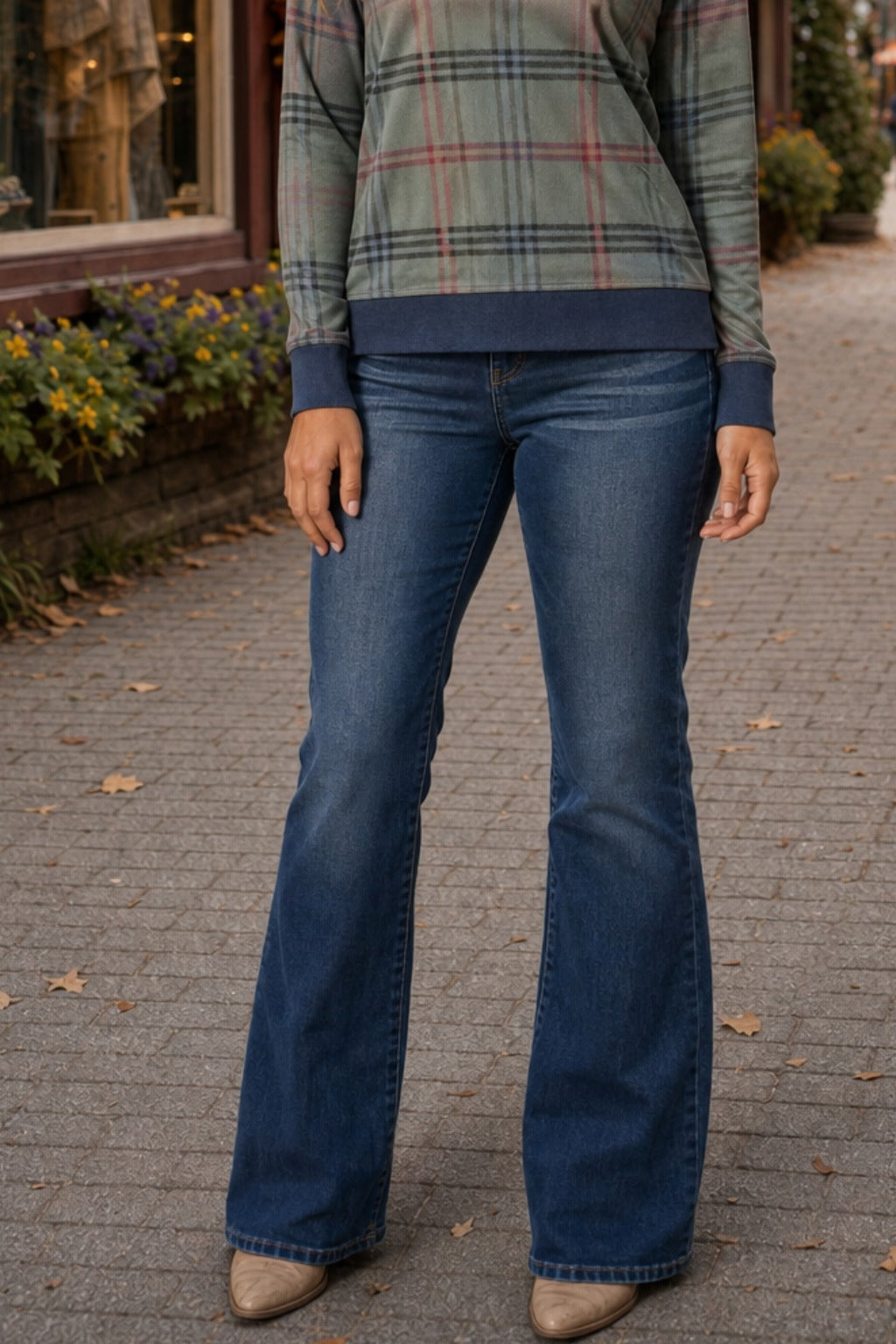 301 Pull-On Stretch Denim Flare Pants
