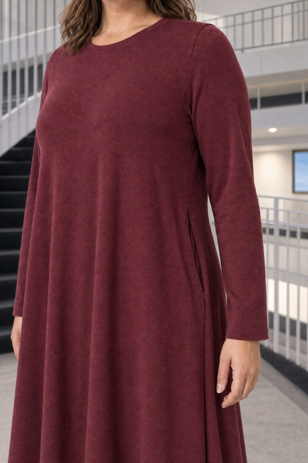 RD-9497AB Burgundy Swing Pocket Dress Plus — Pockets detail