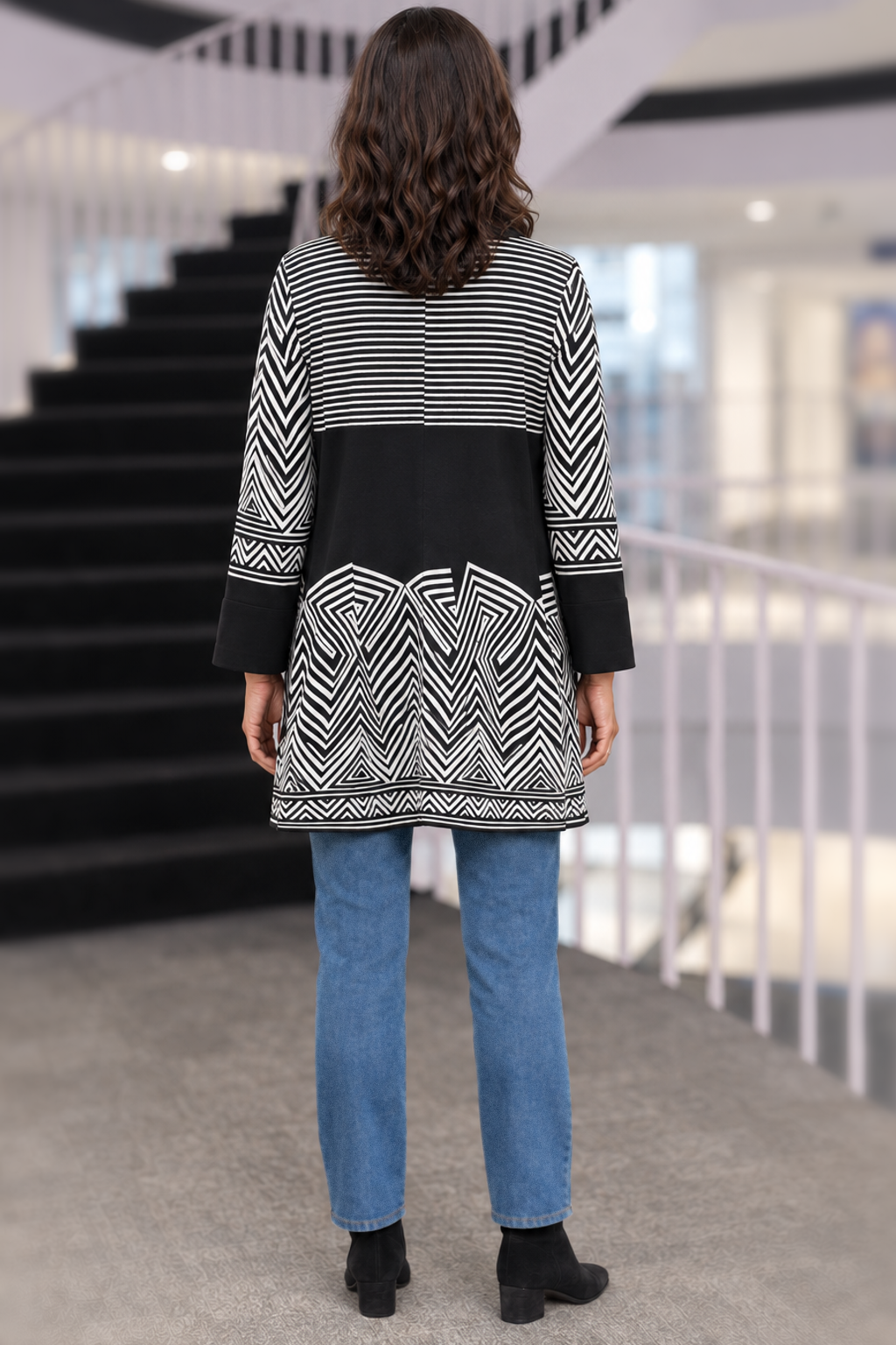 177 Black & White Stripe Abstract Print Jacket — back