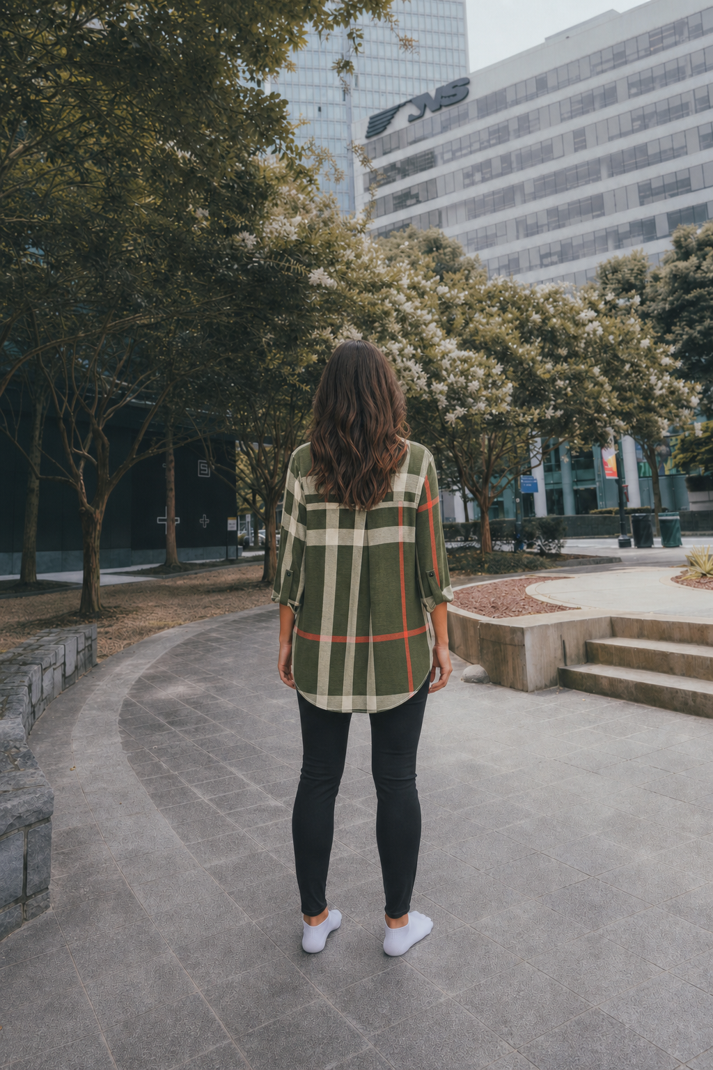 B3288 Green/White Plaid Print V-Neck Tunic Top