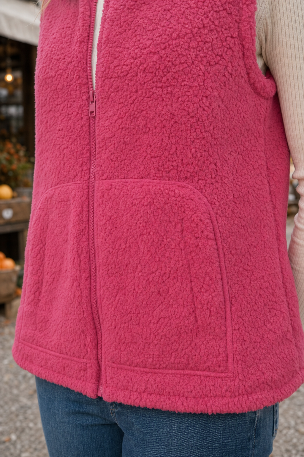 FJ-28-65 Ping Sherpa Zip-Up Hooded Vest — Pockets detail