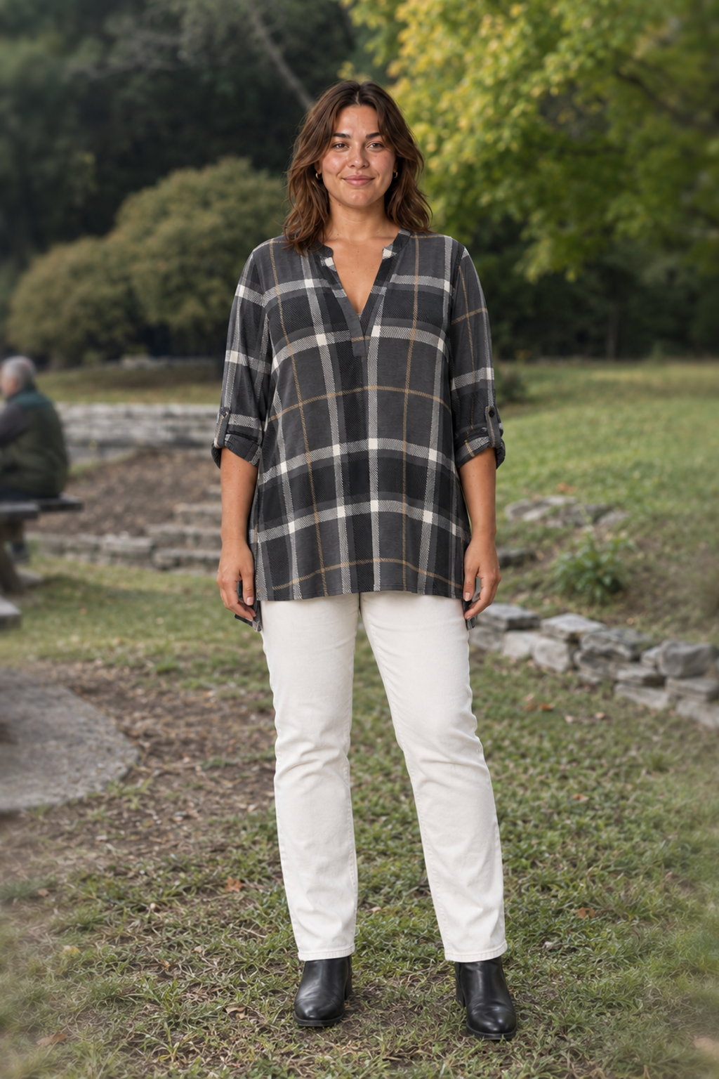 B3288X Plaid V-Neck Tunic Blouse