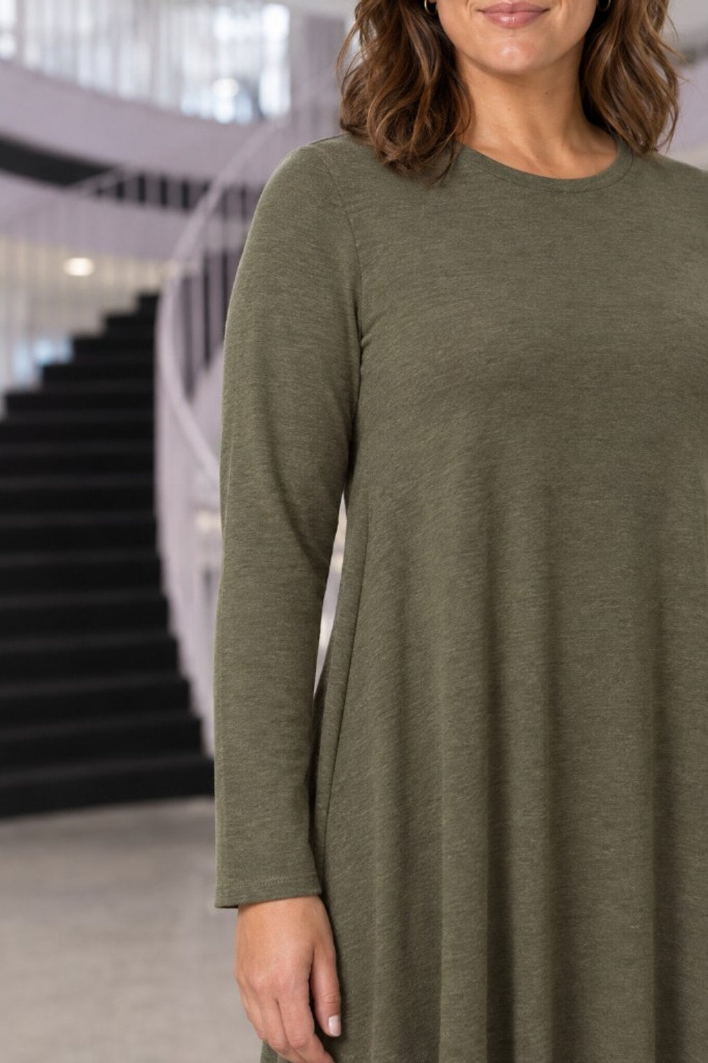 RD-9497AB Olive Swing Pocket Dress Plus — Sleeves detail